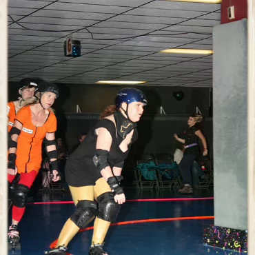 The Derby Girls - Nov. 14th Before videoing the bouts here are some photographs of the warm ups and tear down.